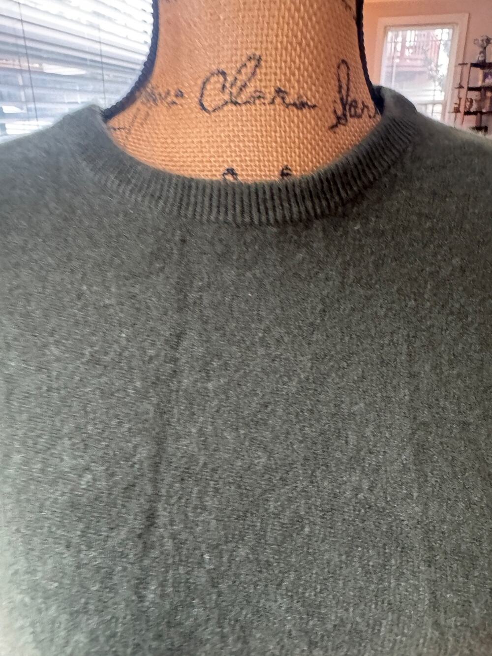 QUINCE OLIVE GREEN CASHMERE SWEATER LARGE (SWEATER)